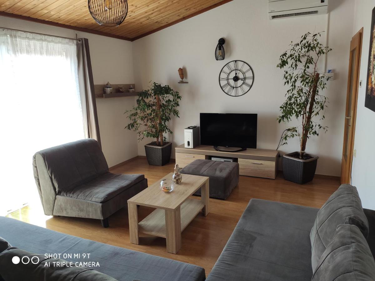Apartment Burich Makarská Exteriér fotografie
